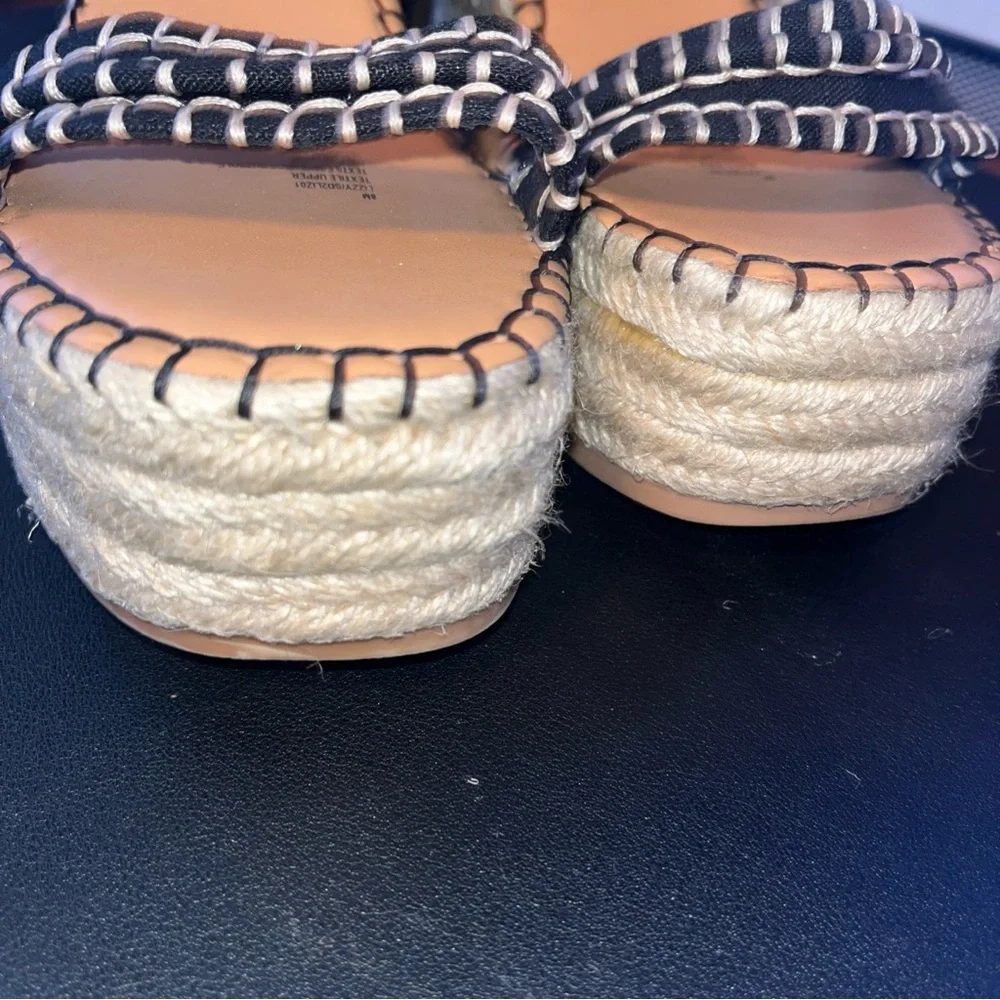 Splendid Black and Cream Espadrille Sandals size 8 possible display shoe